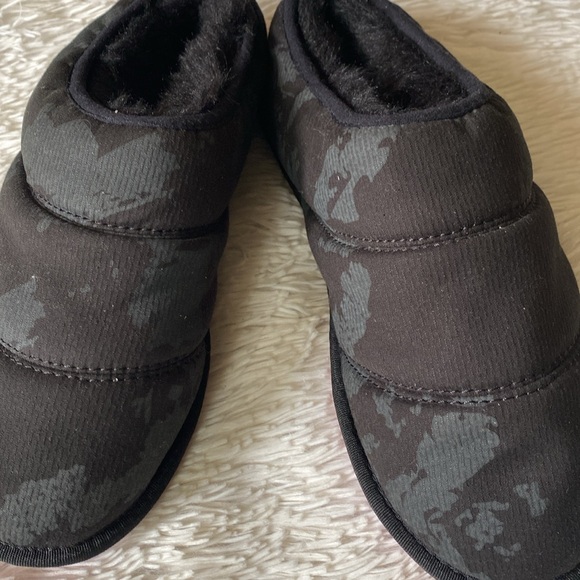 New women’s Sz 7 Camo GREY faux fur comfortable cozy slippers by Sorel - Picture 3 of 10